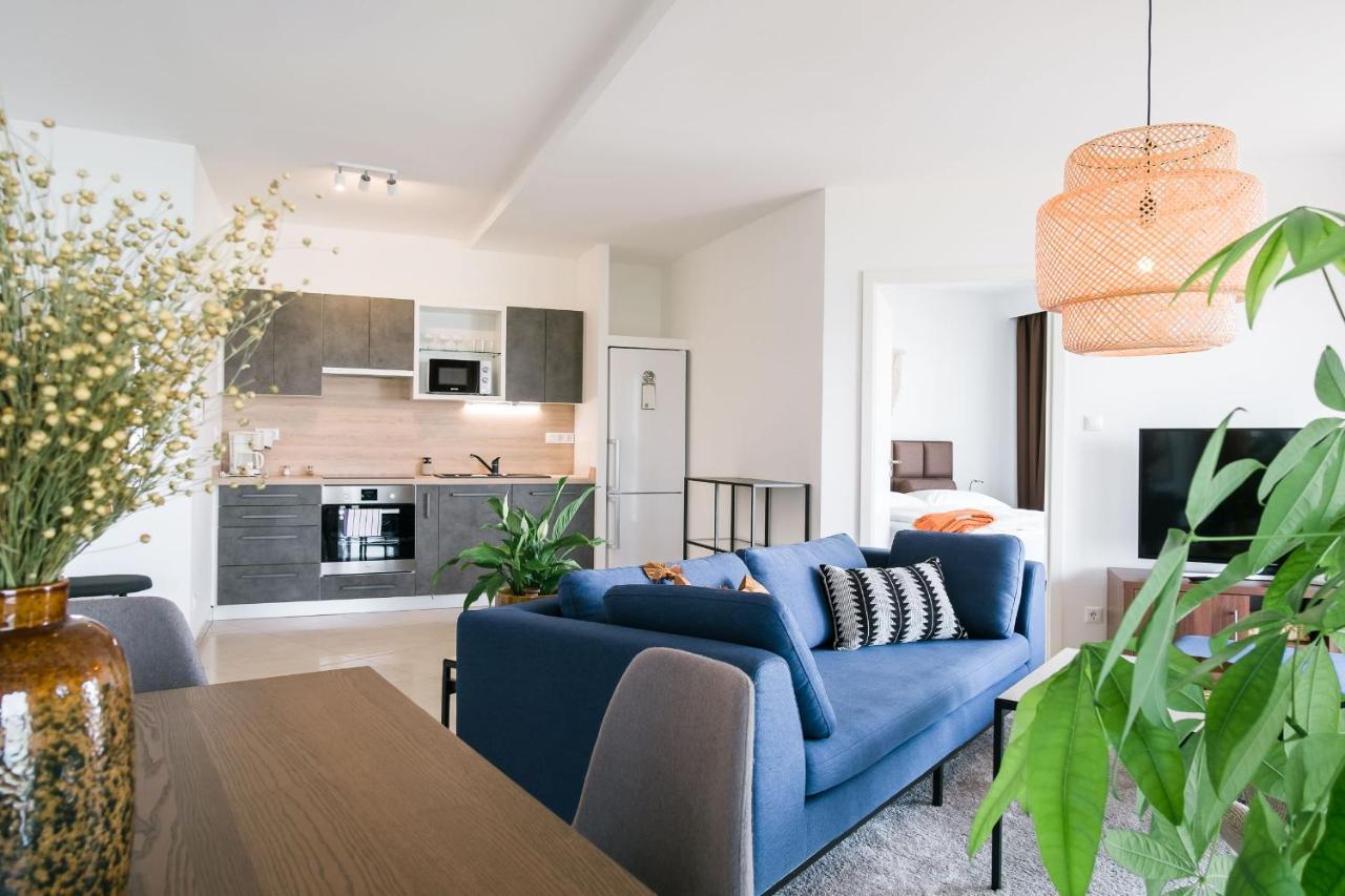 Apartman Balaton เคสเท ภายนอก รูปภาพ