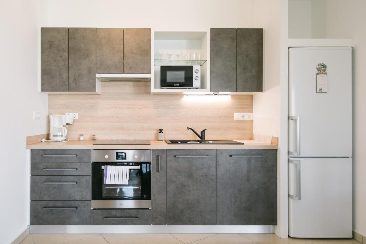 Apartman Balaton เคสเท ภายนอก รูปภาพ