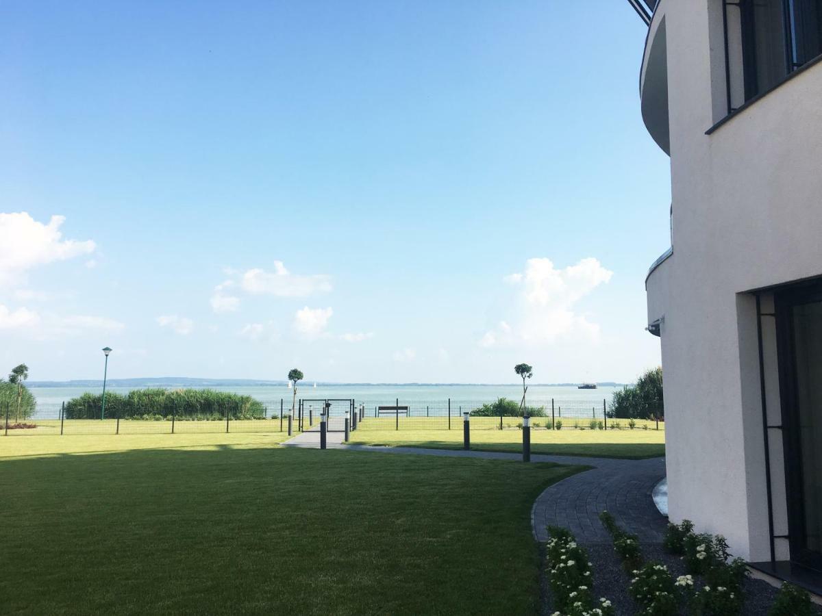 Apartman Balaton เคสเท ภายนอก รูปภาพ